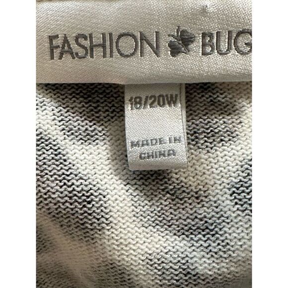 Fashion Bug Women's Plus 18W Leopard Print Cardigan 3/4 Sleeve Sweater - Picture 4 of 6